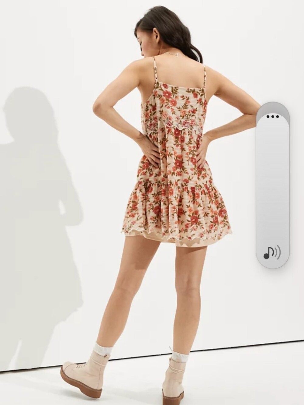 The AE Floral Embroidered Tiered Babydoll Dress in size S is a stylish and femin - Picture 2 of 12